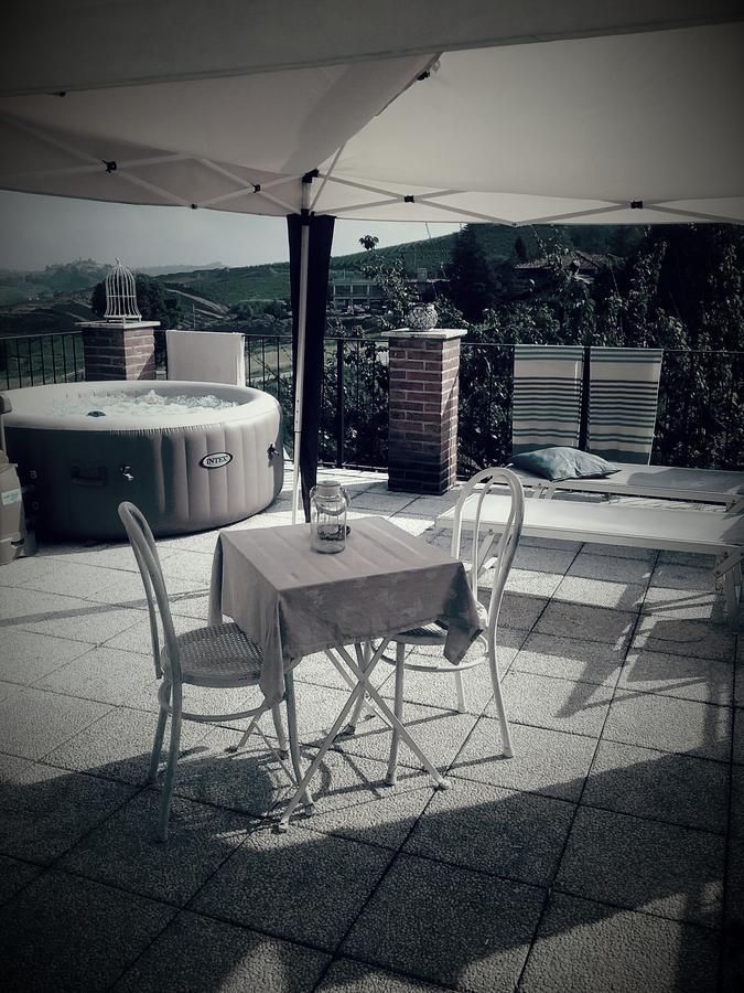 La Terrazza Del Barbaresco Bed and Breakfast Neviglie Exteriör bild
